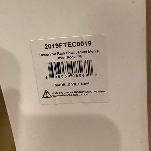 NWT Buck ‘n Bass Men’s Resevoir Rain Shell Jacket - Picture 4 of 7